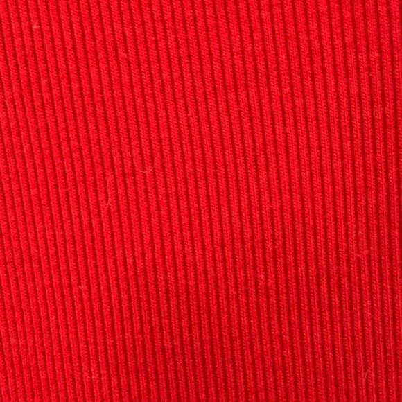 St. John’s Bay Red Ribbed V-Neck Short Sleeve Top — Size M - Picture 5 of 6
